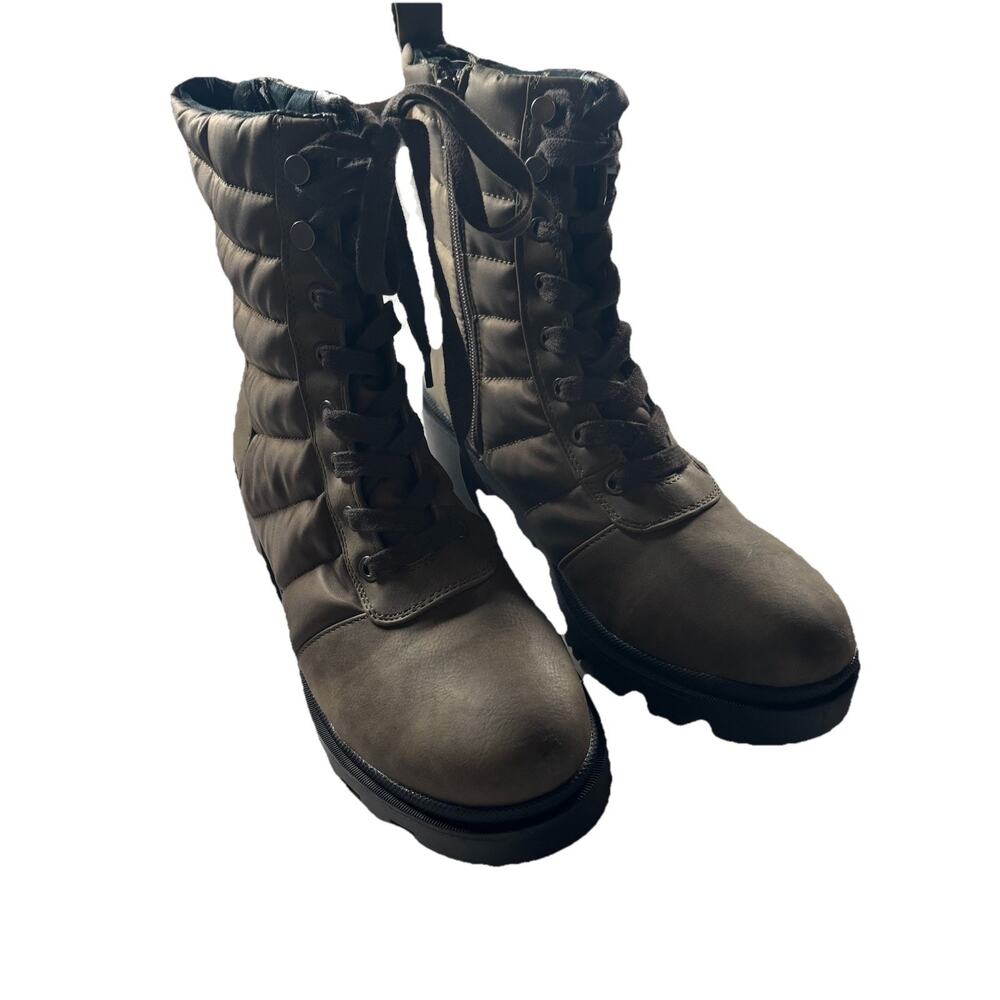 NEW‎ DV DOLVE VITA Size 10 Olive Leather Insulated Quilted Fabric Lace Boot